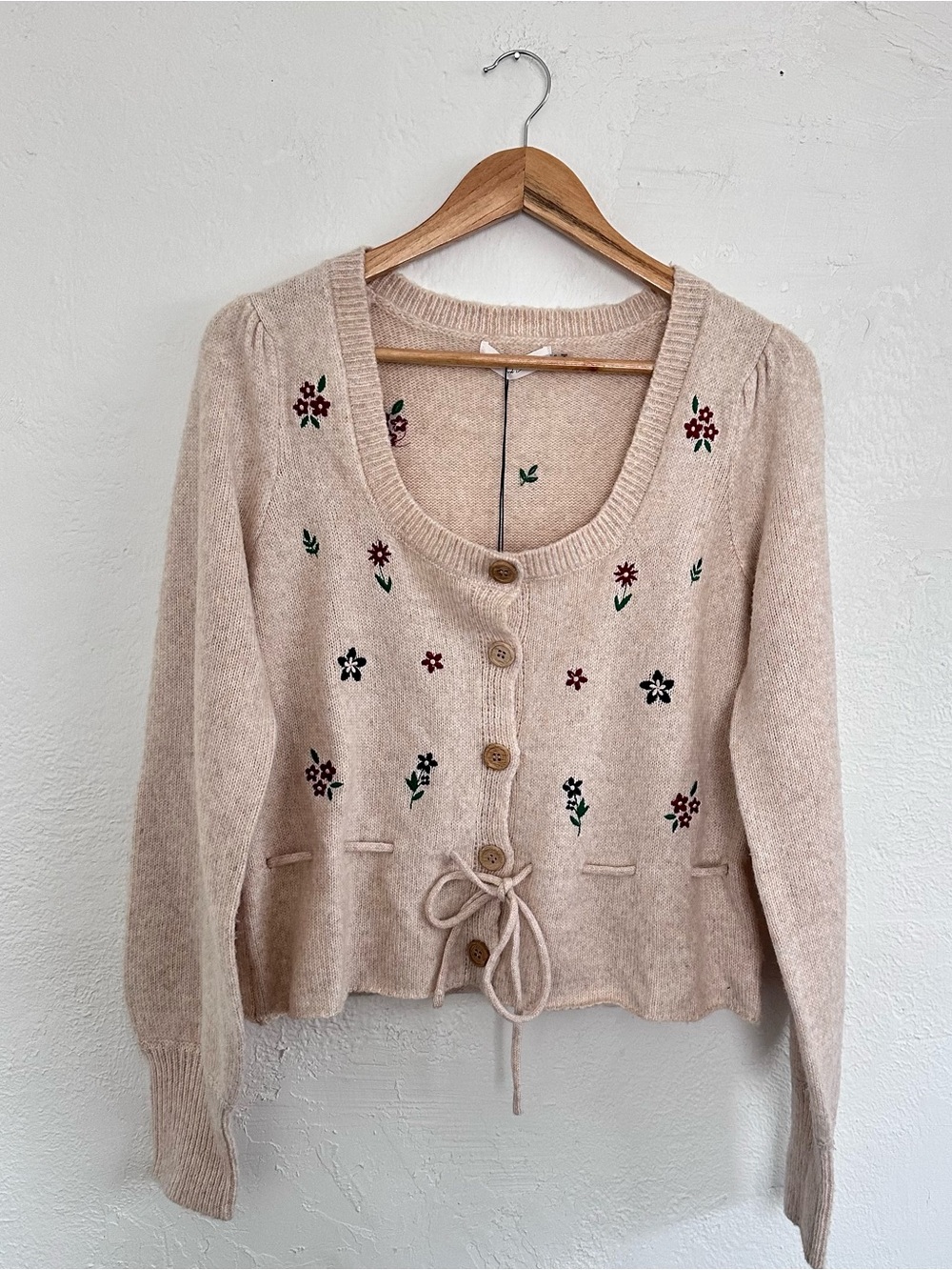 NEW NWT Mustard Seed Beige Floral Embroidered Button Cardigan Size Small